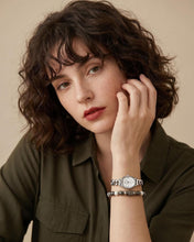 Charger l'image dans la galerie, Quartz Women Watch | Stainless Steel Band | 702