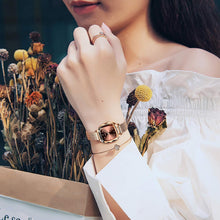 Laden Sie das Bild in den Galerie-Viewer, 8102C | Quartz Women Watch | Mesh Band