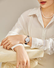 Laden Sie das Bild in den Galerie-Viewer, 2065C | Quartz Women Watch | Leather Band