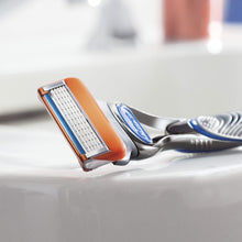 Load image into Gallery viewer, Fusion5 Men&#39;s Razor Handle + 4 Blade Refills