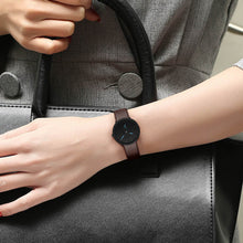 Laden Sie das Bild in den Galerie-Viewer, 0124C | Quarzuhr für Damen | Lederarmband