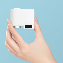 Laden Sie das Bild in den Galerie-Viewer, Automatischer Wasserhahn Bewegungssensor Handfrei Adapter Wasserhahn Küche Bad Autowater