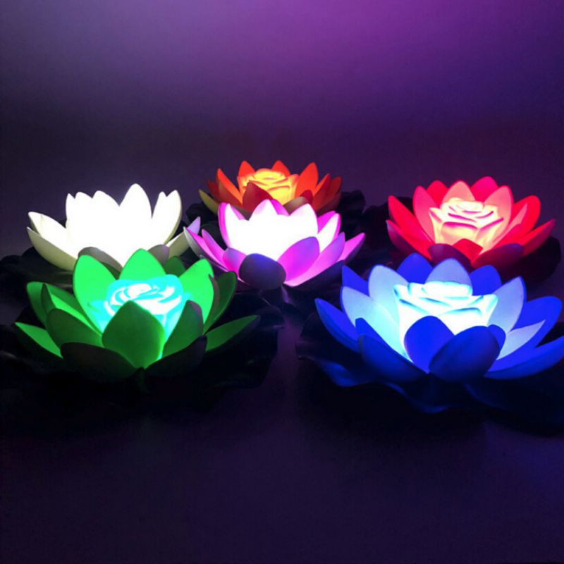 Künstliches Licht LED Bunte Lotus wasserdichte gefälschte Teichblumen Lotusblatt Lilie Wasserlaterne Festival Dekoration Licht Hot